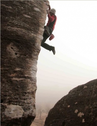  On the edge of the abyss 